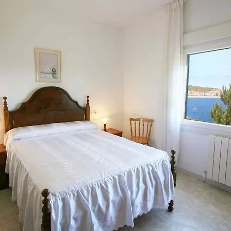 Casa En Primera Linea De Mar. Laxe